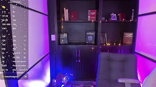 Snapshot of CamilaHarperr_ chatting on February 1, 7:15 am CamilaHarperr online show from February 1, 7:15 am