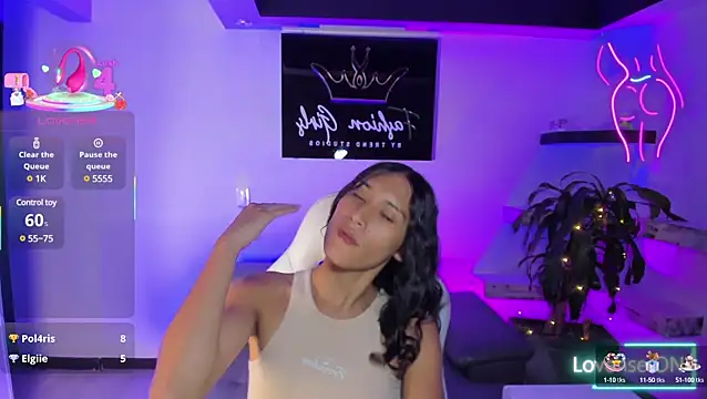 Snapshot of CamilaHarperr_ chatting on February 7, 4:06 am CamilaHarperr online show from February 7, 4:06 am