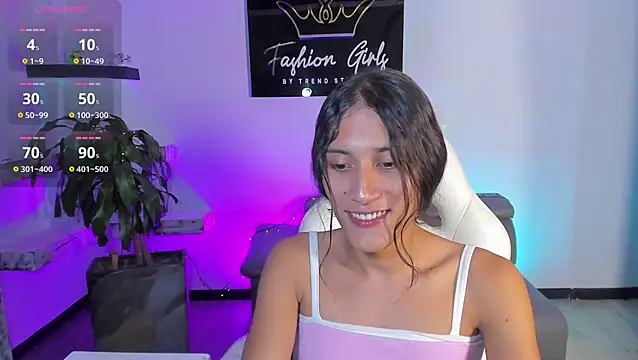 Snapshot of CamilaHarperr_ chatting on February 9, 4:36 am CamilaHarperr online show from February 9, 4:36 am