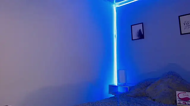 Snapshot of SophiaJoliebm chatting on January 8, 3:40 am SophiaJoliebm online show from January 8, 3:40 am