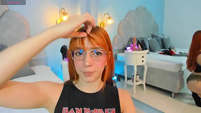 Snapshot of sweeet_peach chatting on December 5, 10:34 pm sweeet peach online show from December 5, 10:34 pm