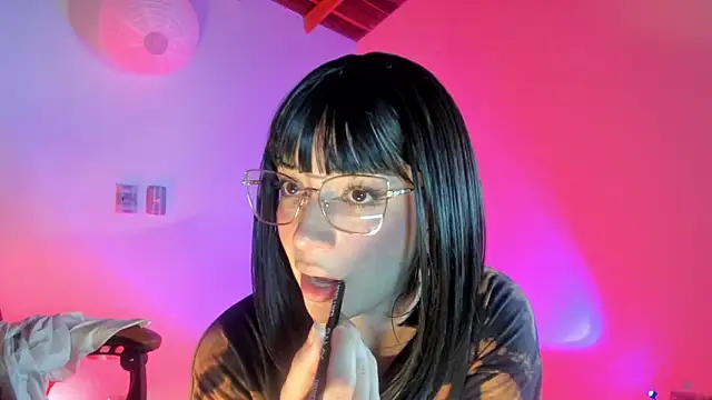 sweeet peach online show from February 28, 2:45 am