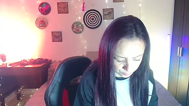 catalinamommyx online show from June 13, 11:02 pm