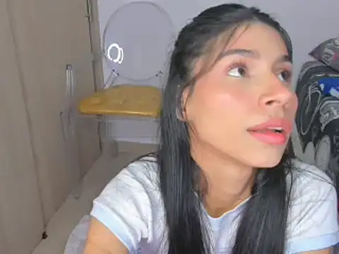 Snapshot of _violetadulce chatting on January 17, 7:19 am  violetadulce online show from January 17, 7:19 am