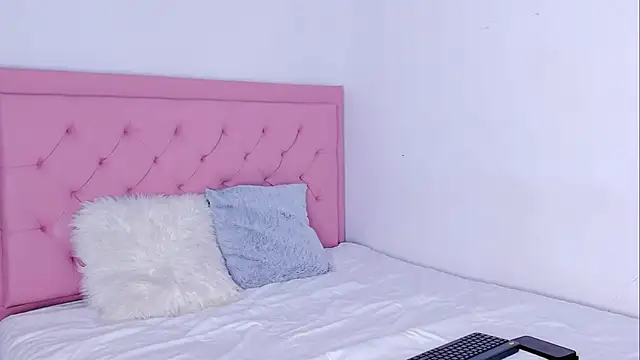 Snapshot of _violetadulce chatting on October 30, 9:59 pm  violetadulce online show from October 30, 9:59 pm