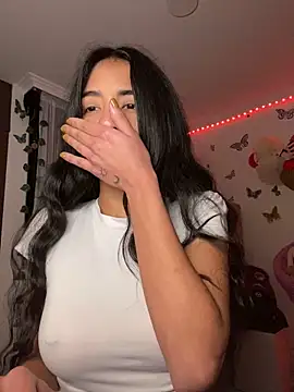 Snapshot of lina_pink chatting on December 30, 11:38 pm lina pink online show from December 30, 11:38 pm