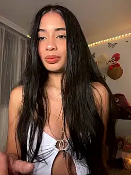 Snapshot of lina_pink chatting on January 3, 6:11 am lina pink online show from January 3, 6:11 am