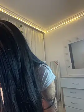 lina pink online show from March 6, 12:18 am