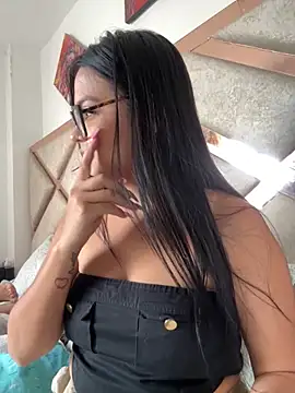 Snapshot of Karla-sexy01 chatting on December 4, 5:10 pm Karla-sexy01 online show from December 4, 5:10 pm