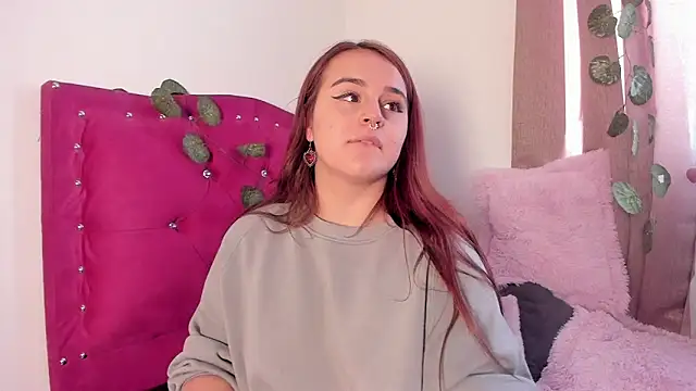 evy orange1 online show from December 9, 5:30 pm