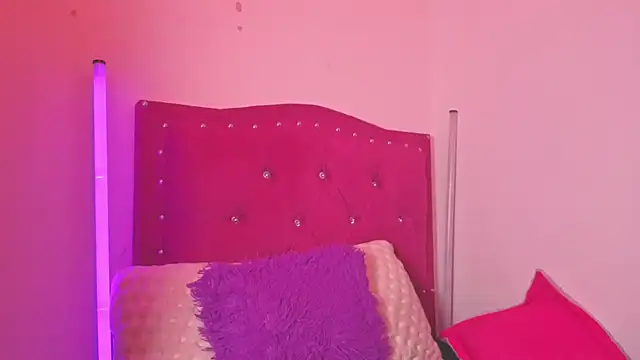 evy orange1 online show from November 14, 2:43 am