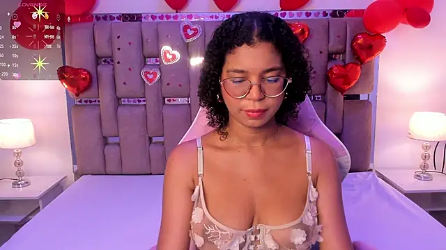 MilaHall  online show from February 24, 3:33 am