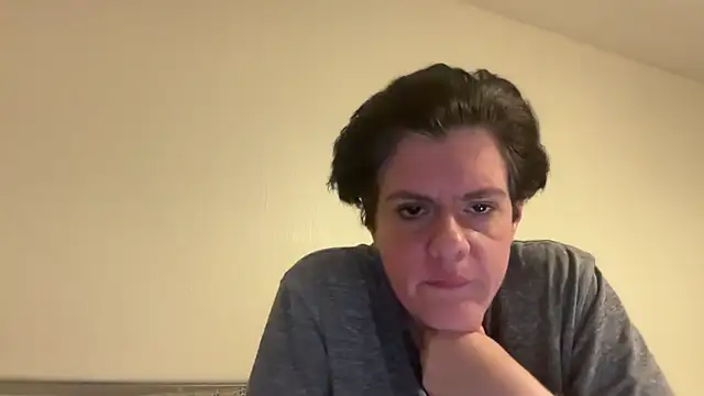 Jess4you0818 online show from April 4, 2:21 am