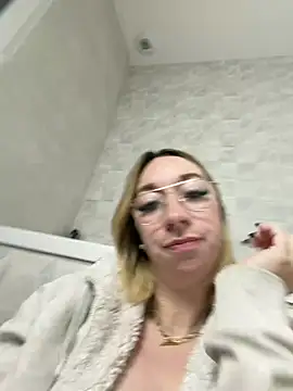 Giuliana baby online show from March 10, 5:56 am