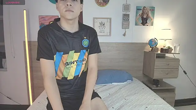 Snapshot of justinbiler chatting on September 20, 12:39 pm justinbiler online show from September 20, 12:39 pm