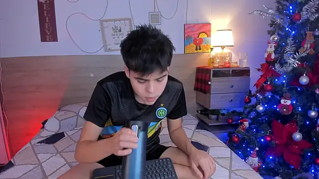 Snapshot of justinbiler chatting on November 10, 12:26 pm justinbiler online show from November 10, 12:26 pm