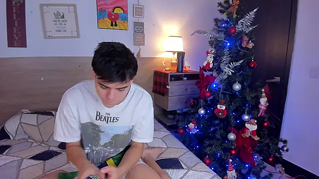 Snapshot of justinbiler chatting on November 22, 12:59 pm justinbiler online show from November 22, 12:59 pm