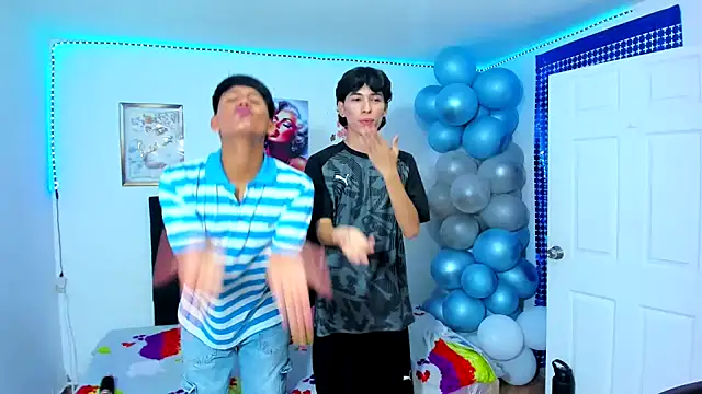 Alexander and Xiao online show from March 19, 10:09 pm