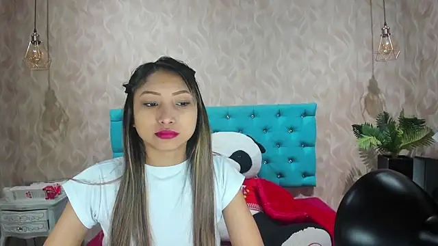 MadelineDoll online show from February 13, 2:35 pm