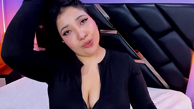 Emma monserrat online show from July 2, 11:38 am