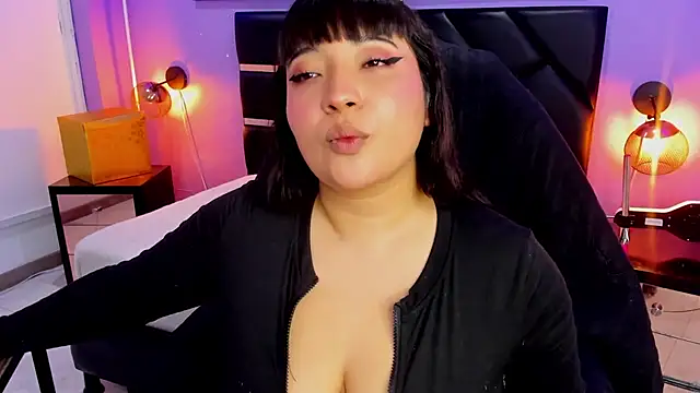 Emma monserrat online show from July 21, 11:34 am