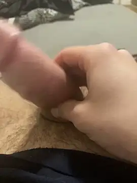 Snapshot of piler123 chatting on December 20, 8:54 am piler123 online show from December 20, 8:54 am