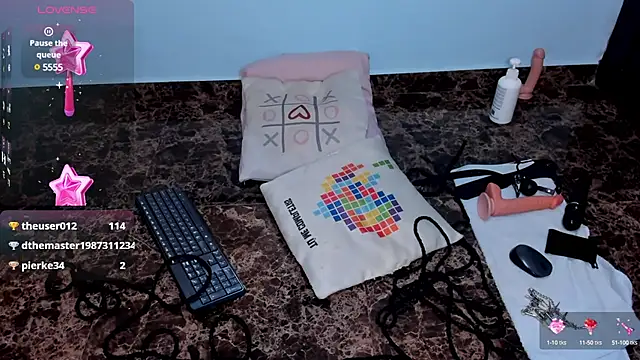 CAMILAGRAY online show from March 15, 3:48 pm