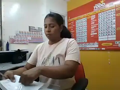 Ivon-09 online show from February 11, 7:05 pm