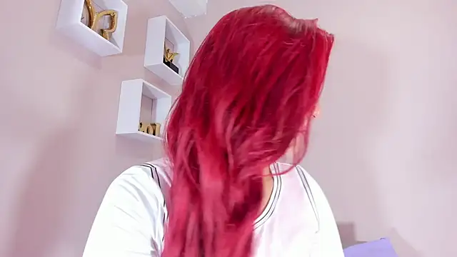 Snapshot of veronica_sinner_ chatting on December 5, 2:47 pm veronica sinner online show from December 5, 2:47 pm