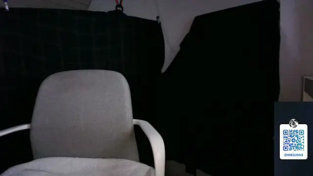 Snapshot of mr-k-quinn-x chatting on December 15, 10:26 pm mr-k-quinn-x online show from December 15, 10:26 pm