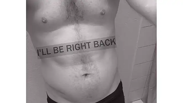 Snapshot of mr-k-quinn-x chatting on January 17, 12:42 am mr-k-quinn-x online show from January 17, 12:42 am