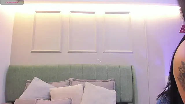 kathecute   online show from March 1, 12:12 am