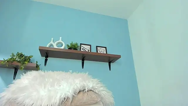 annawelk  online show from October 6, 12:46 pm