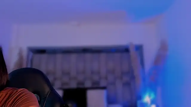 Snapshot of ChaynnaCooper chatting on November 16, 4:40 am ChaynnaCooper online show from November 16, 4:40 am