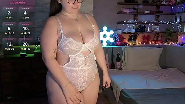 Kimberly-Caprice online show from January 14, 6:08 am