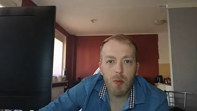 Henner33 online show from March 23, 1:15 pm