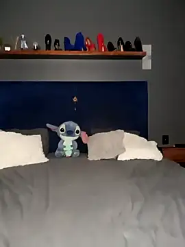 Snapshot of Ursa_sexy chatting on October 14, 6:14 am Ursa sexy online show from October 14, 6:14 am