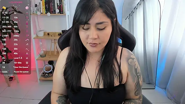 Snapshot of GretaX-X chatting on December 20, 7:21 pm GretaX-X online show from December 20, 7:21 pm