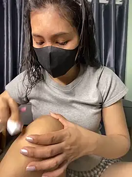 Ly Coca24 online show from March 3, 1:20 pm