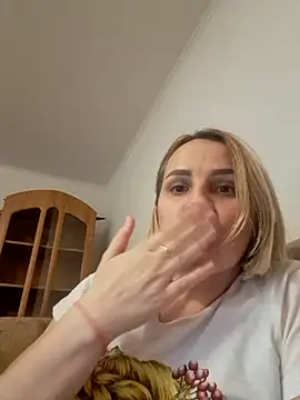 Malichkaanna30 online show from January 7, 4:59 pm