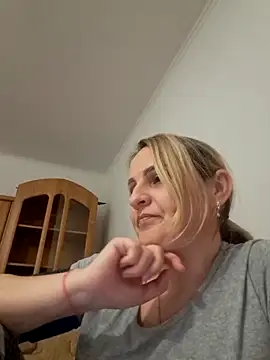 Malichkaanna30 online show from February 22, 5:57 pm