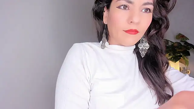 Chanel shaw online show from September 21, 7:15 pm