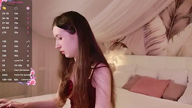 AliceLiddelle online show from November 25, 9:20 am