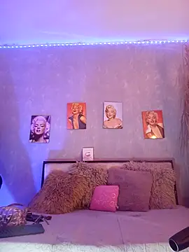 Snapshot of nahiarapalmer19 chatting on December 28, 11:37 pm nahiarapalmer19 online show from December 28, 11:37 pm