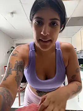 Afroditapoloo online show from June 4, 5:41 pm