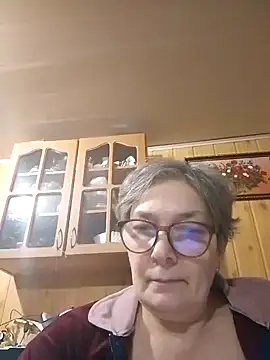 Snapshot of IrinaSweet54 chatting on January 27, 2:35 pm IrinaSweet54 online show from January 27, 2:35 pm