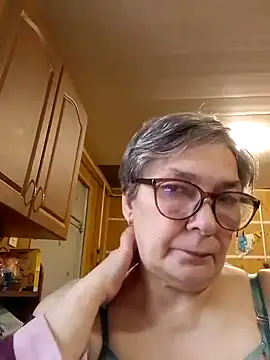 Snapshot of IrinaSweet54 chatting on January 28, 8:04 am IrinaSweet54 online show from January 28, 8:04 am