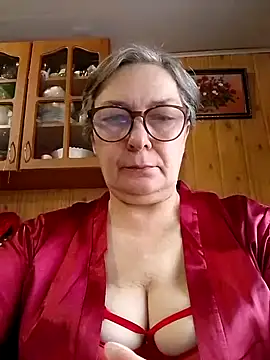 Snapshot of IrinaSweet54 chatting on March 4, 9:18 am IrinaSweet54 online show from March 4, 9:18 am