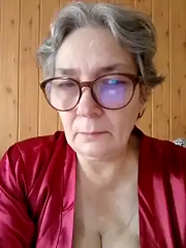 Snapshot of IrinaSweet54 chatting on October 15, 8:36 am IrinaSweet54 online show from October 15, 8:36 am