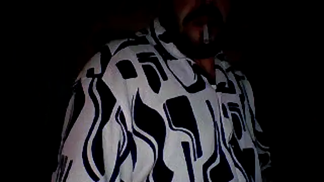Snapshot of bobotatto chatting on May 5, 11:24 pm bobotatto online show from May 5, 11:24 pm